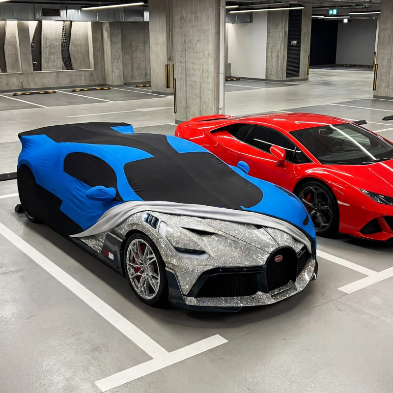 Bugatti Divo rear angle